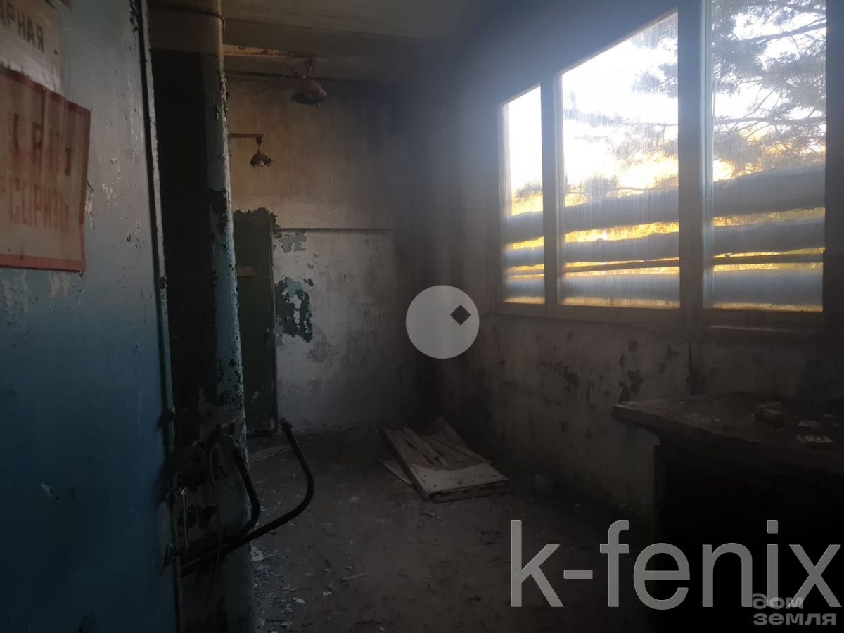 производственное помещение 489 метров, участок 108 сот